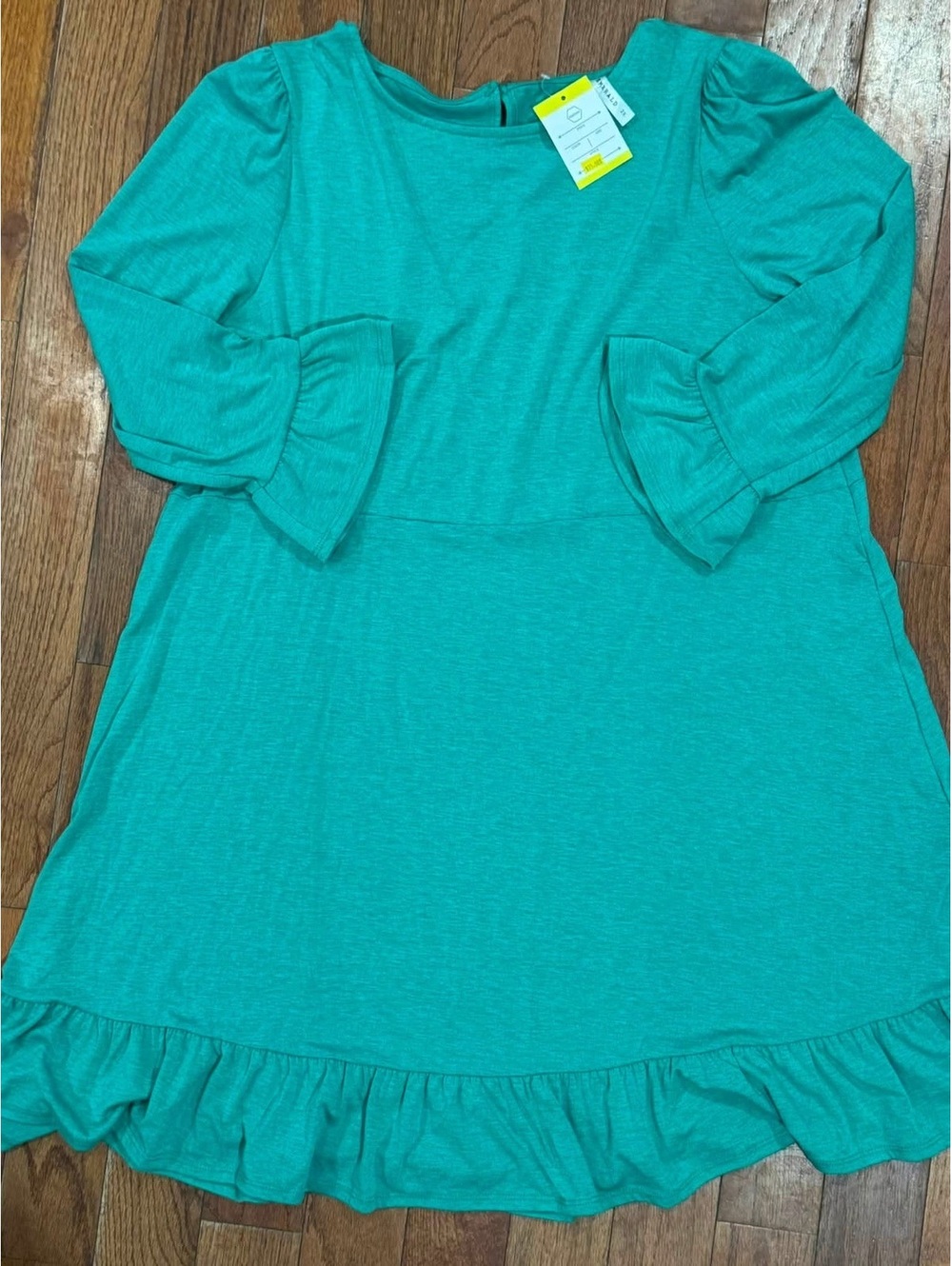 Emerald 2X Green Ruffle Hem Dress with Puff Sleeves